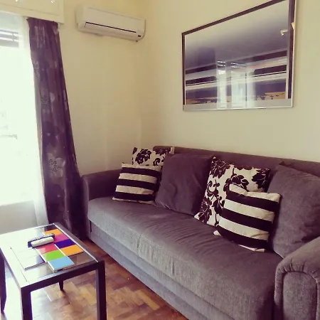 Cozy In Koukaki Atenas
